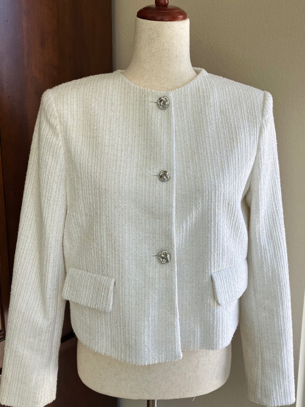 Zara Tweed Cropped Jacket White with Silver Strands Size M NWT